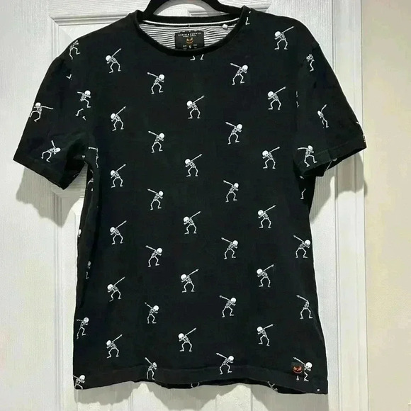 EUC Denim and Flower Ricky Singh Dabbing Skeleton Tee Mens size Small - Picture 1 of 3